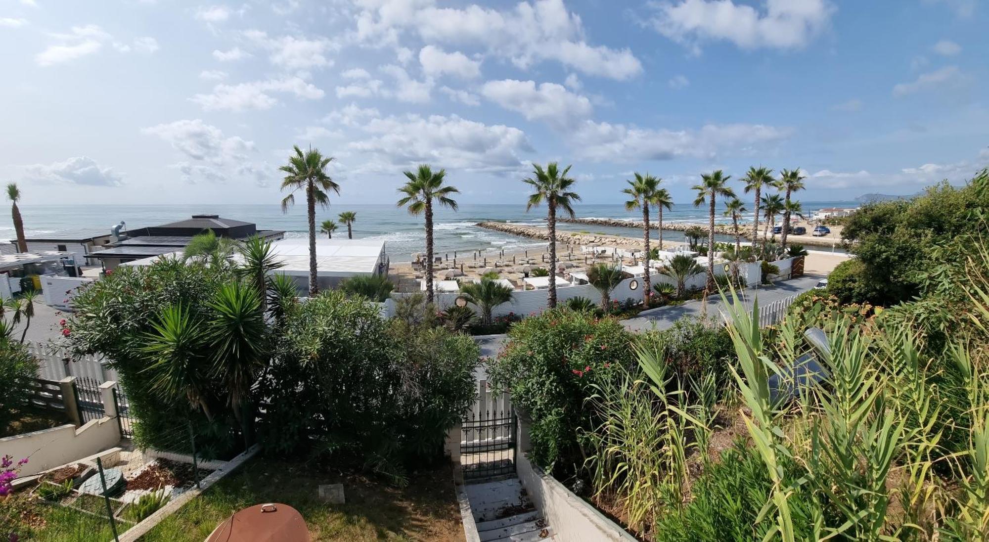 La Fronte Bandiera Blu Villa Sperlonga